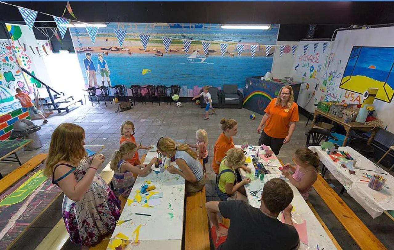 Chalet Op Camping Lauwersoog Met 3 Slaapkamers En Vaatwasser - Joycasa Екстер'єр фото